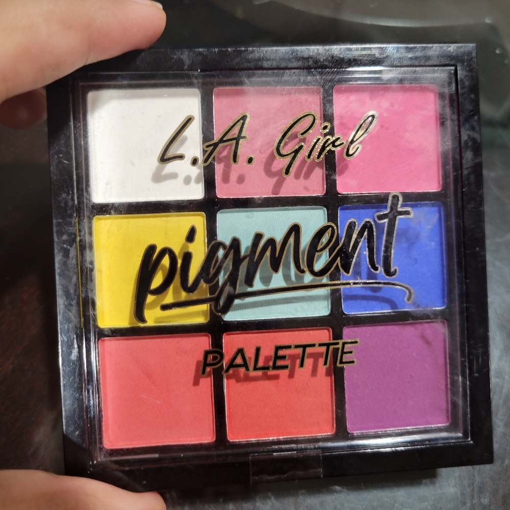 New Pigment palette